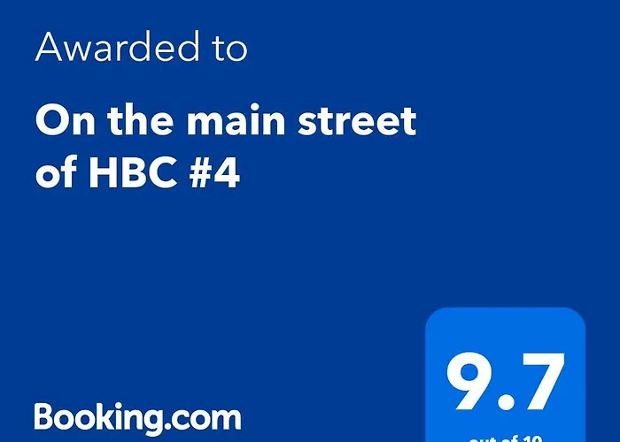 Вилла On The Main Street Of Hbc #4